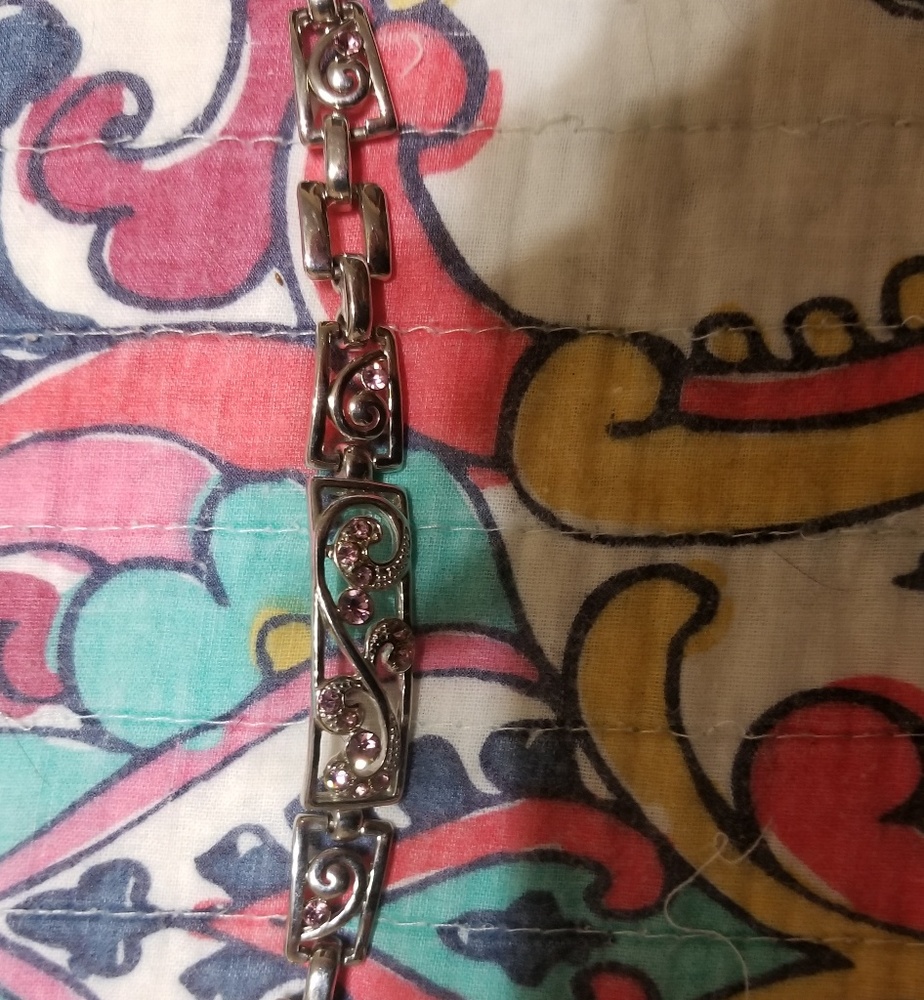 Silver filigree bracelet with amethyst stones